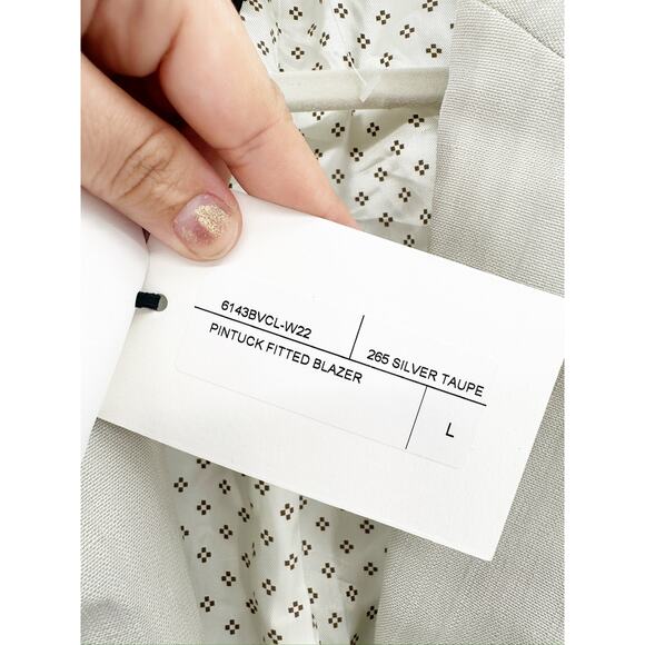 CO Pintuck Fitted Single-Breasted Blazer Jacket in Silver Taupe Size L NWT - Picture 7 of 7